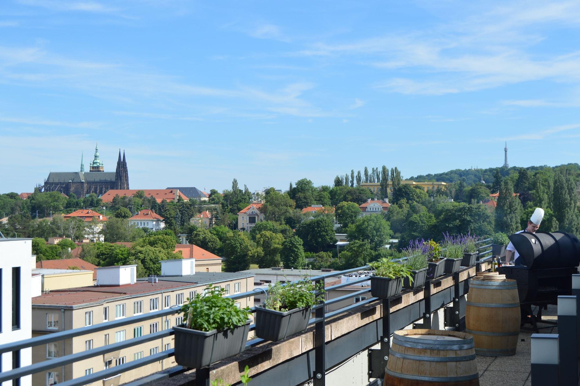 Vienna House By Wyndham Diplomat Prague Hotel Ngoại thất bức ảnh