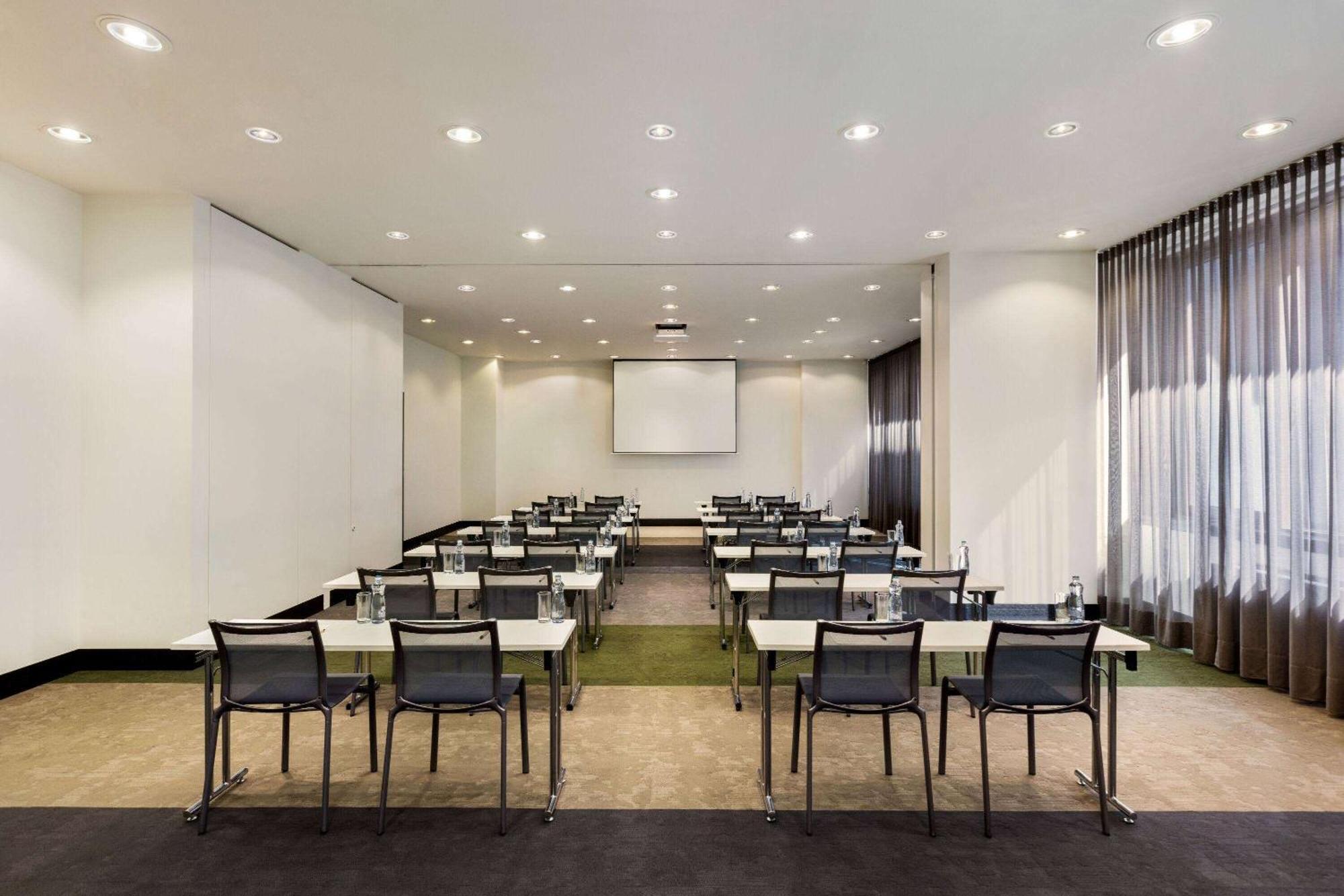 Vienna House By Wyndham Diplomat Prague Hotel Ngoại thất bức ảnh