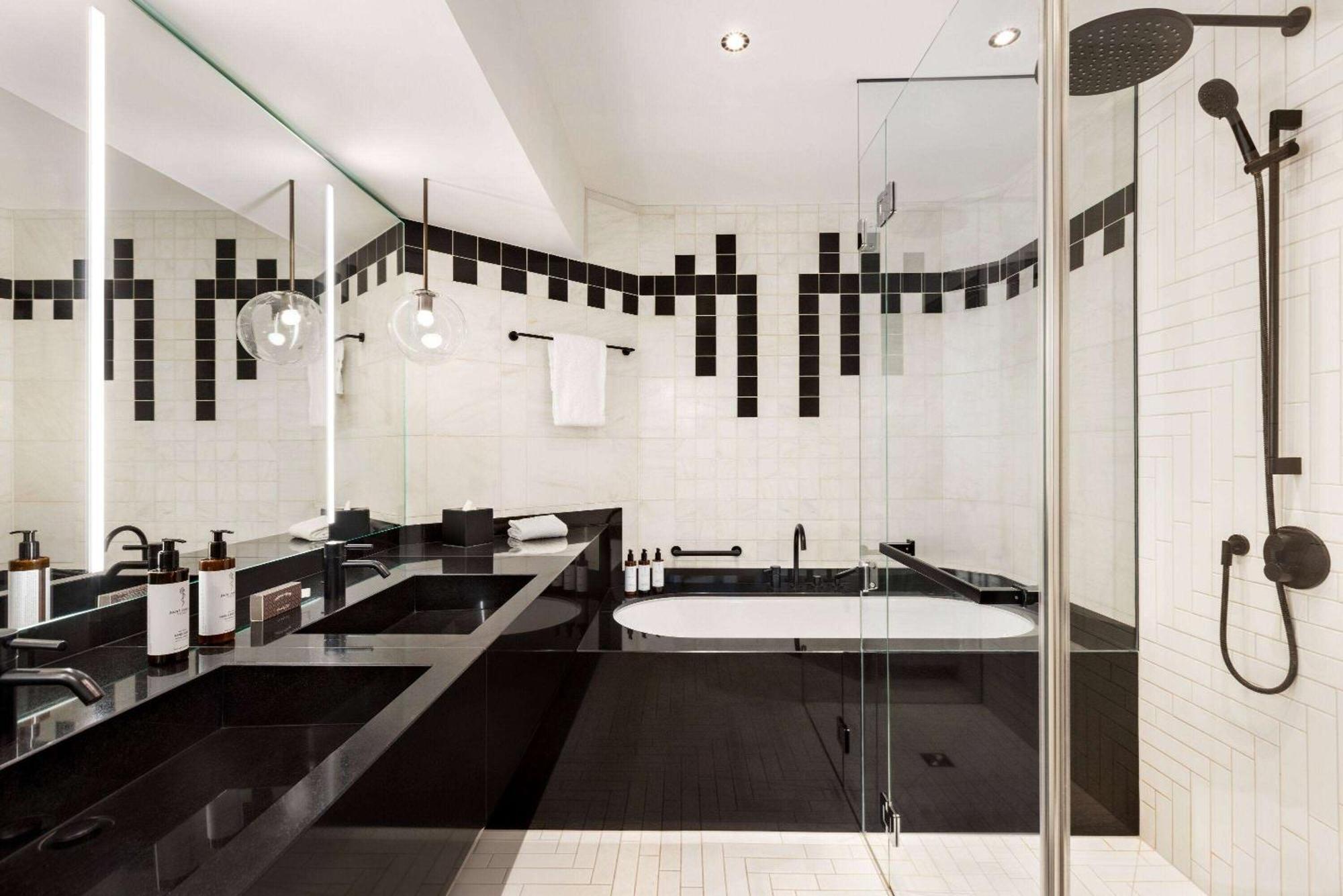 Vienna House By Wyndham Diplomat Prague Hotel Ngoại thất bức ảnh